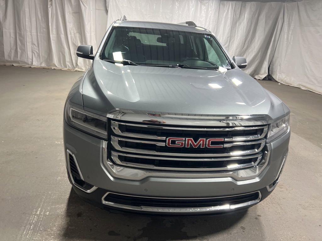 Used 2023 GMC Acadia SLT image 2
