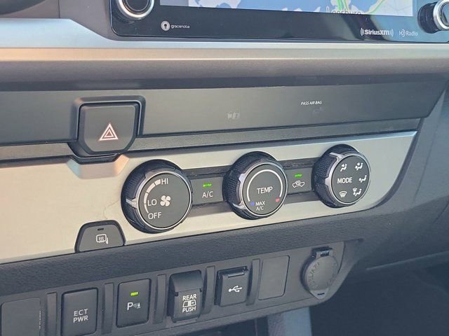 Used 2020 Toyota Tacoma SR5 RWD image 29