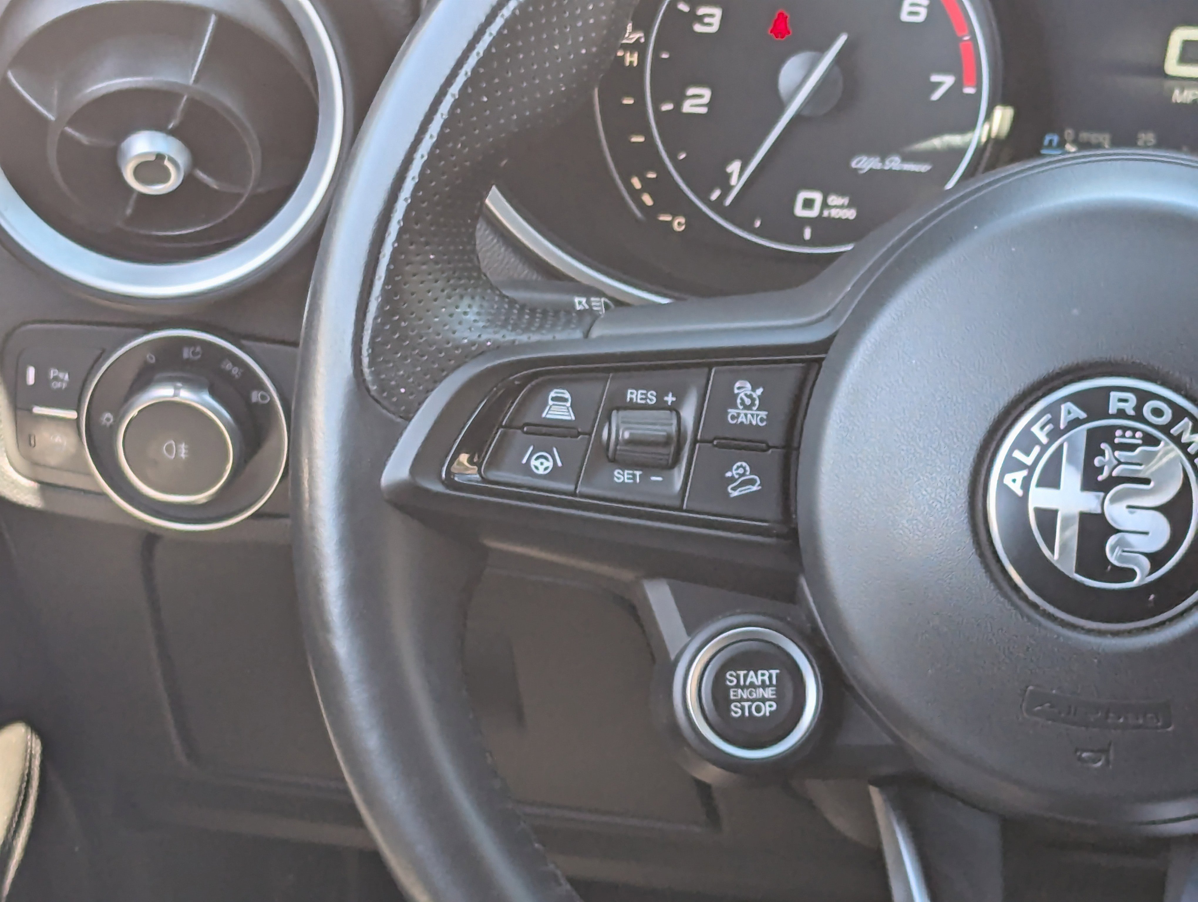 Used 2023 Alfa Romeo Stelvio Ti w/ Active Assist Plus Package image 18