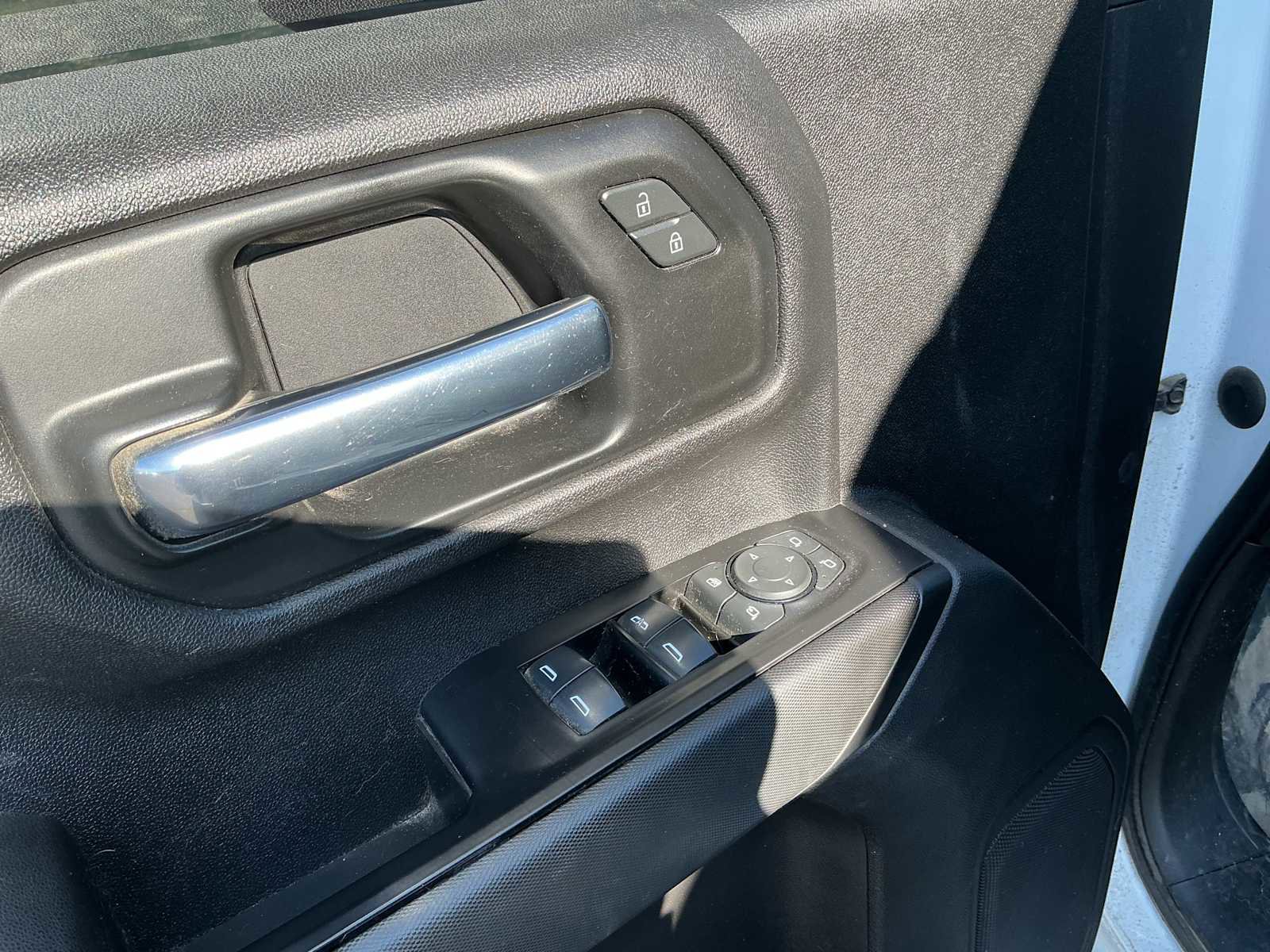 Used 2020 GMC Sierra 2500 4x4 Crew Cab w/ Gooseneck/5TH Wheel Package image 20