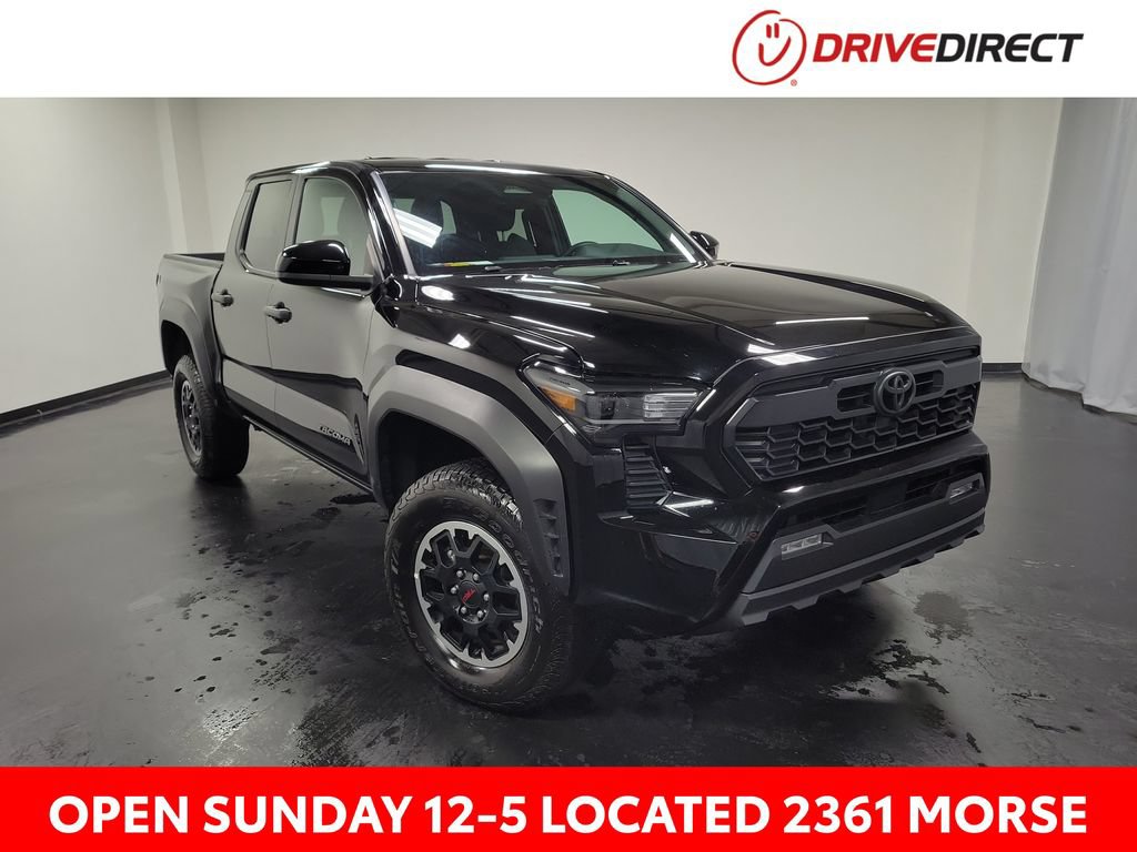Used 2025 Toyota Tacoma TRD Off-Road AWD/4WD image 1