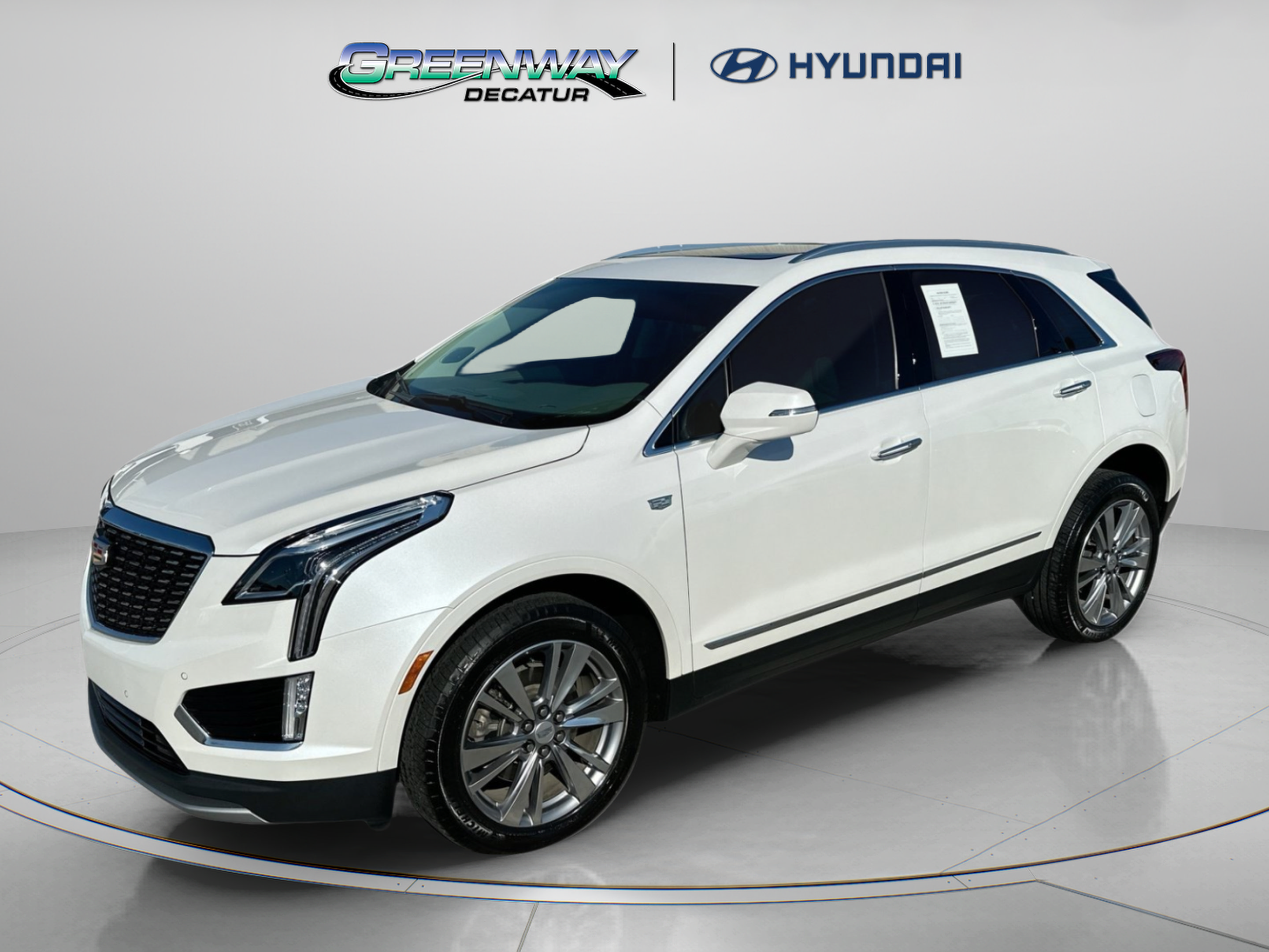 Used 2023 Cadillac XT5 Premium Luxury FWD image 4