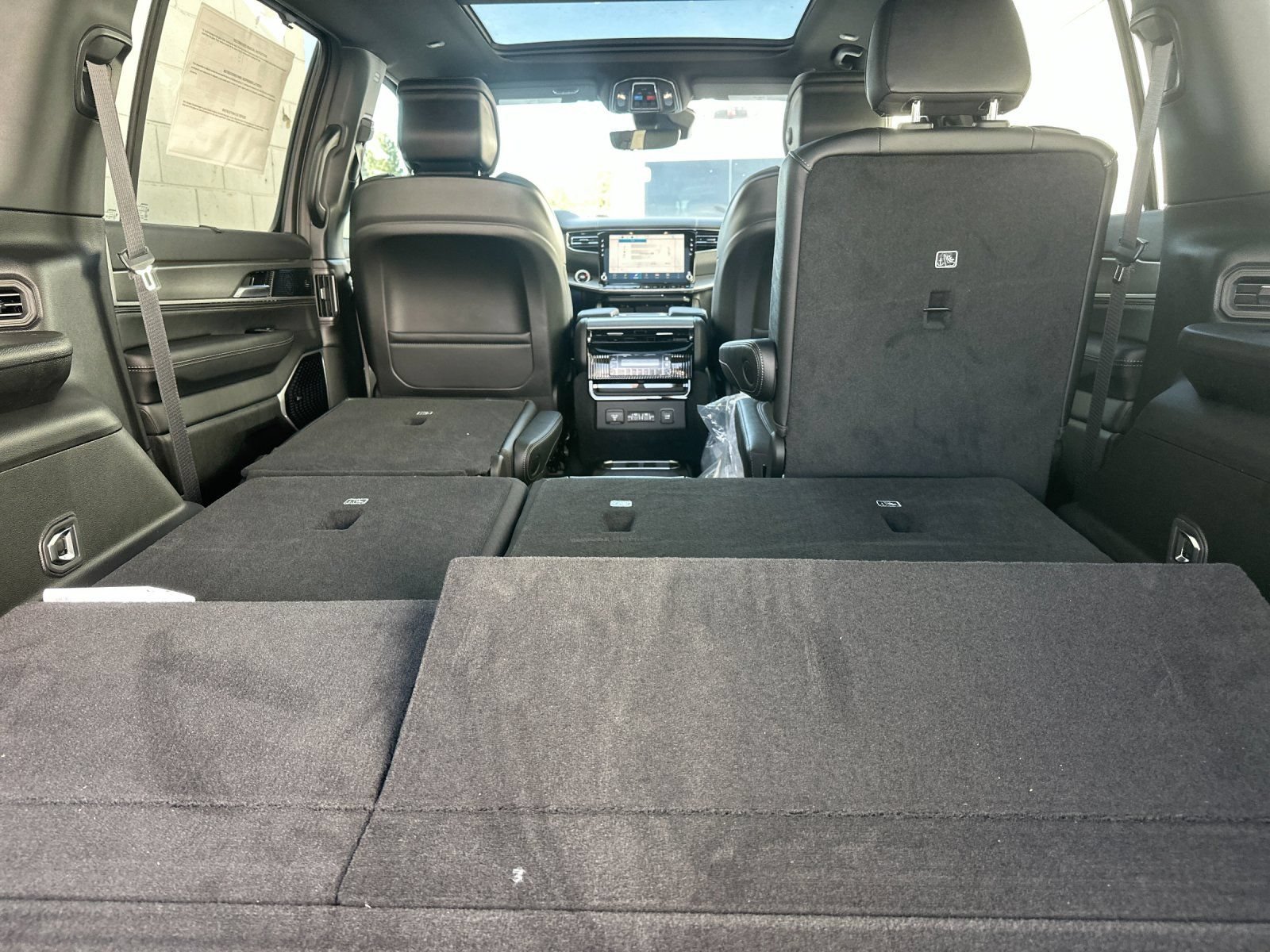 New 2026 Jeep Grand Wagoneer Limited AWD/4WD image 16