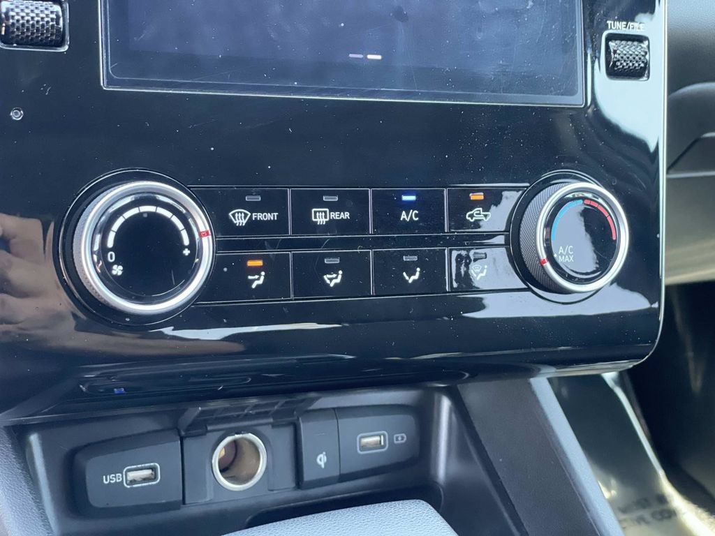 Certified 2023 Hyundai Santa Cruz Night AWD/4WD image 16