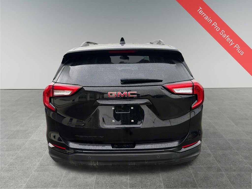Used 2023 GMC Terrain SLT w/ Elevation Edition image 5