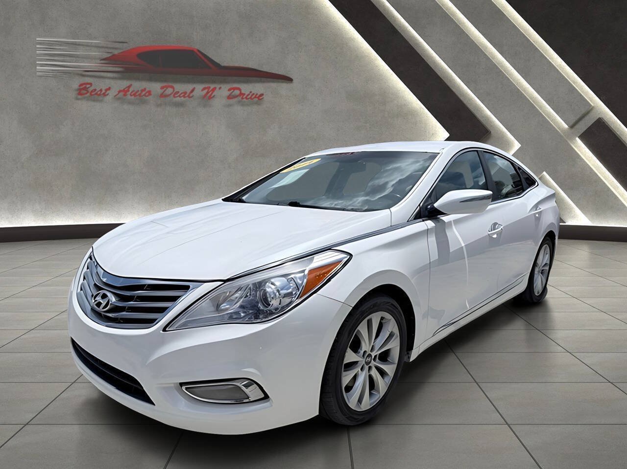 Used 2014 Hyundai Azera Limited FWD image 1
