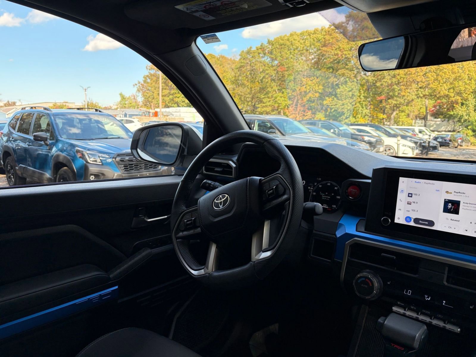 Used 2025 Toyota Tacoma TRD Off-Road image 32
