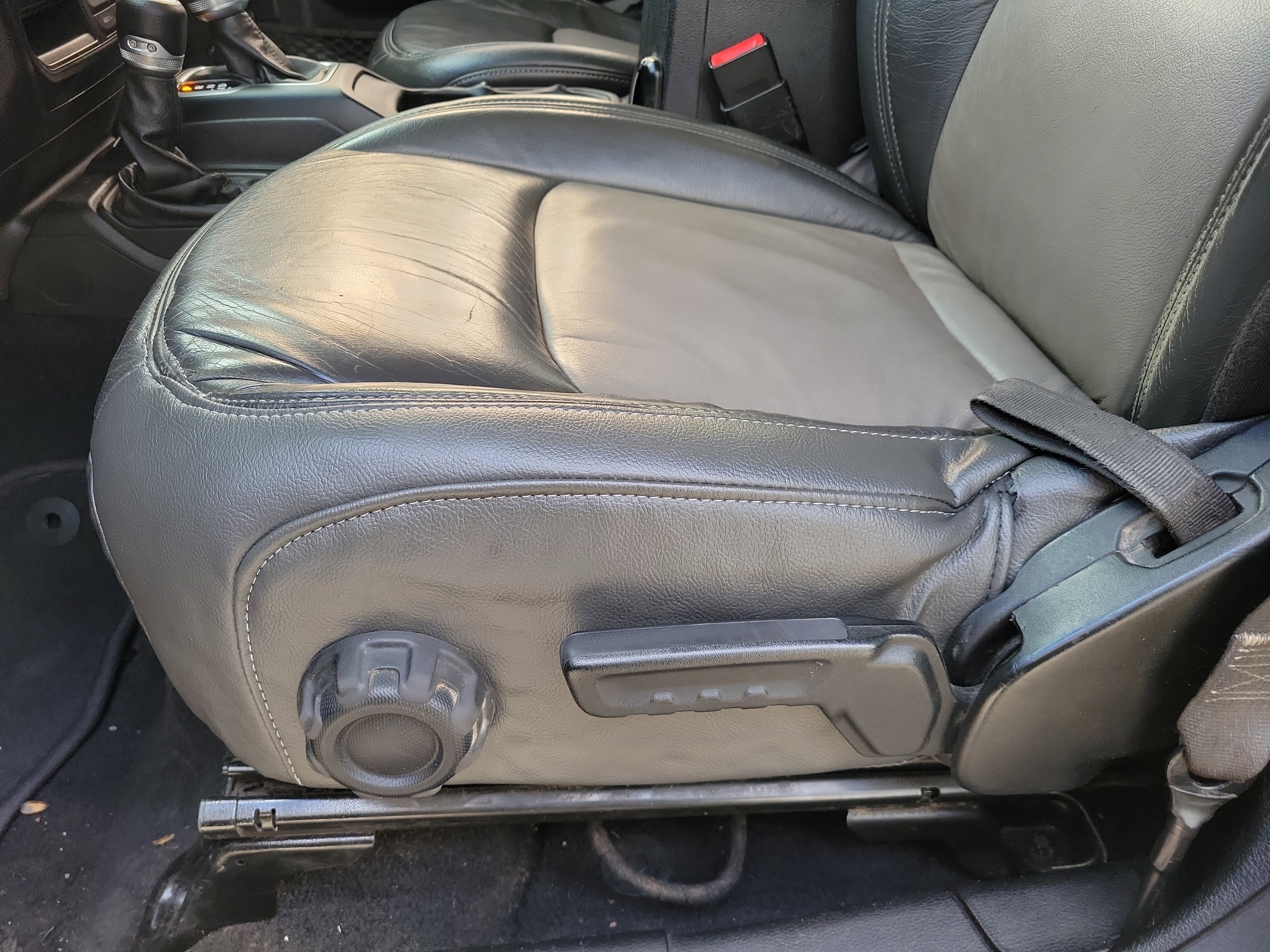 Used 2020 Jeep Gladiator Sport w/ Quick Order Package 24S image 14