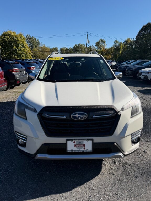 Used 2024 Subaru Forester Touring image 2