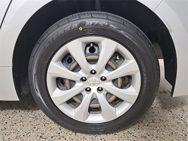 Used 2023 Toyota Corolla LE image 8