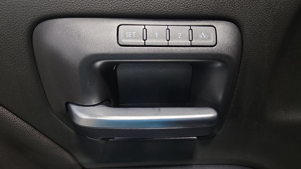 Used 2018 GMC Sierra 2500 SLT AWD/4WD image 8
