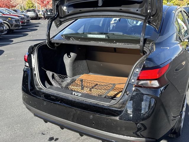 Used 2025 Nissan Versa S w/ Trunk Package image 7