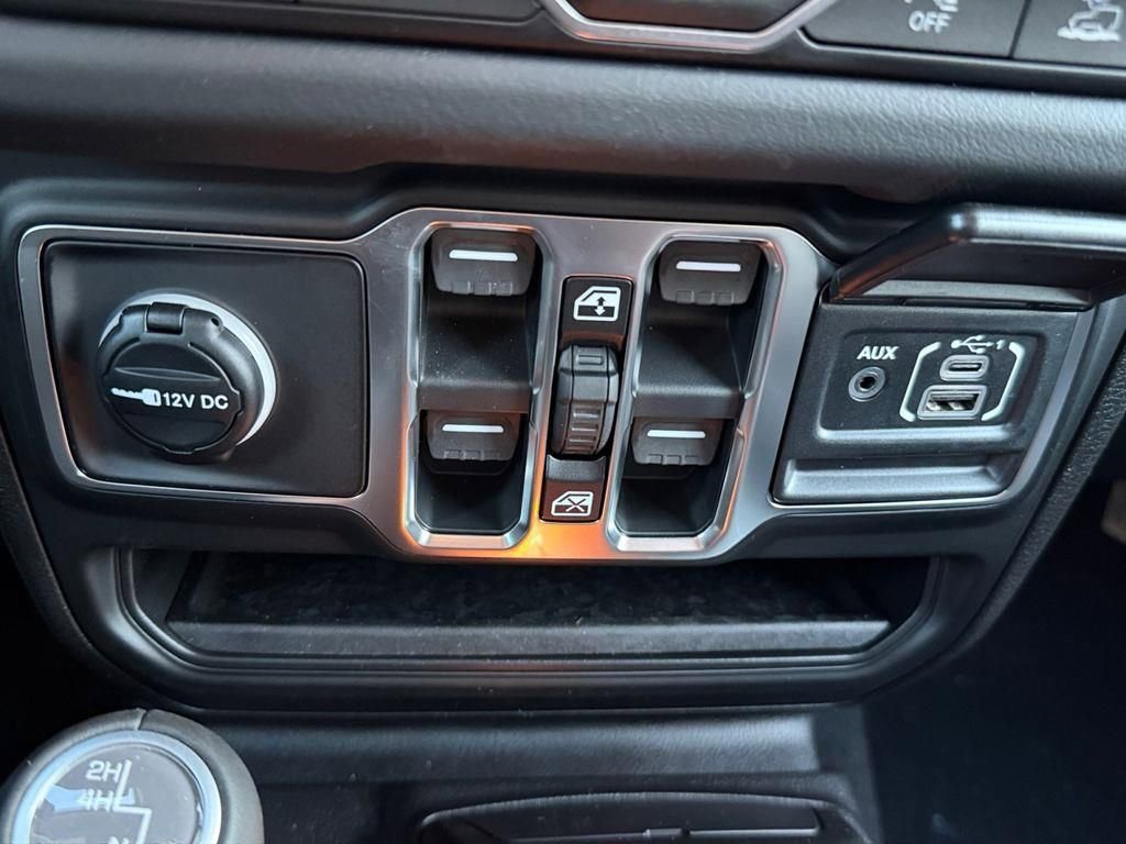 New 2026 Jeep Wrangler Sahara w/ Safety Group image 22
