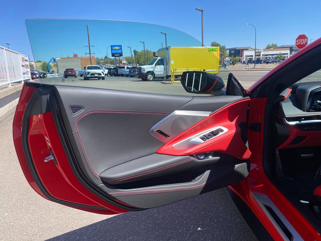 Used 2023 Chevrolet Corvette Stingray Premium Conv w/ Z51 Performance Package RWD image 10