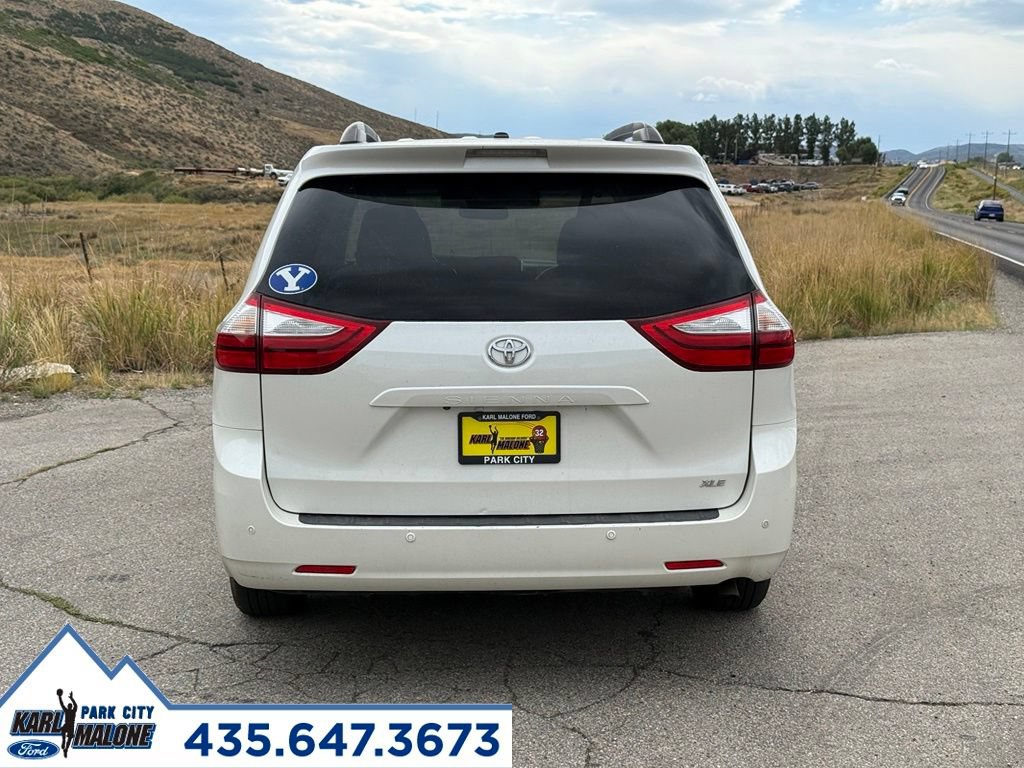 Used 2015 Toyota Sienna XLE Premium FWD image 4