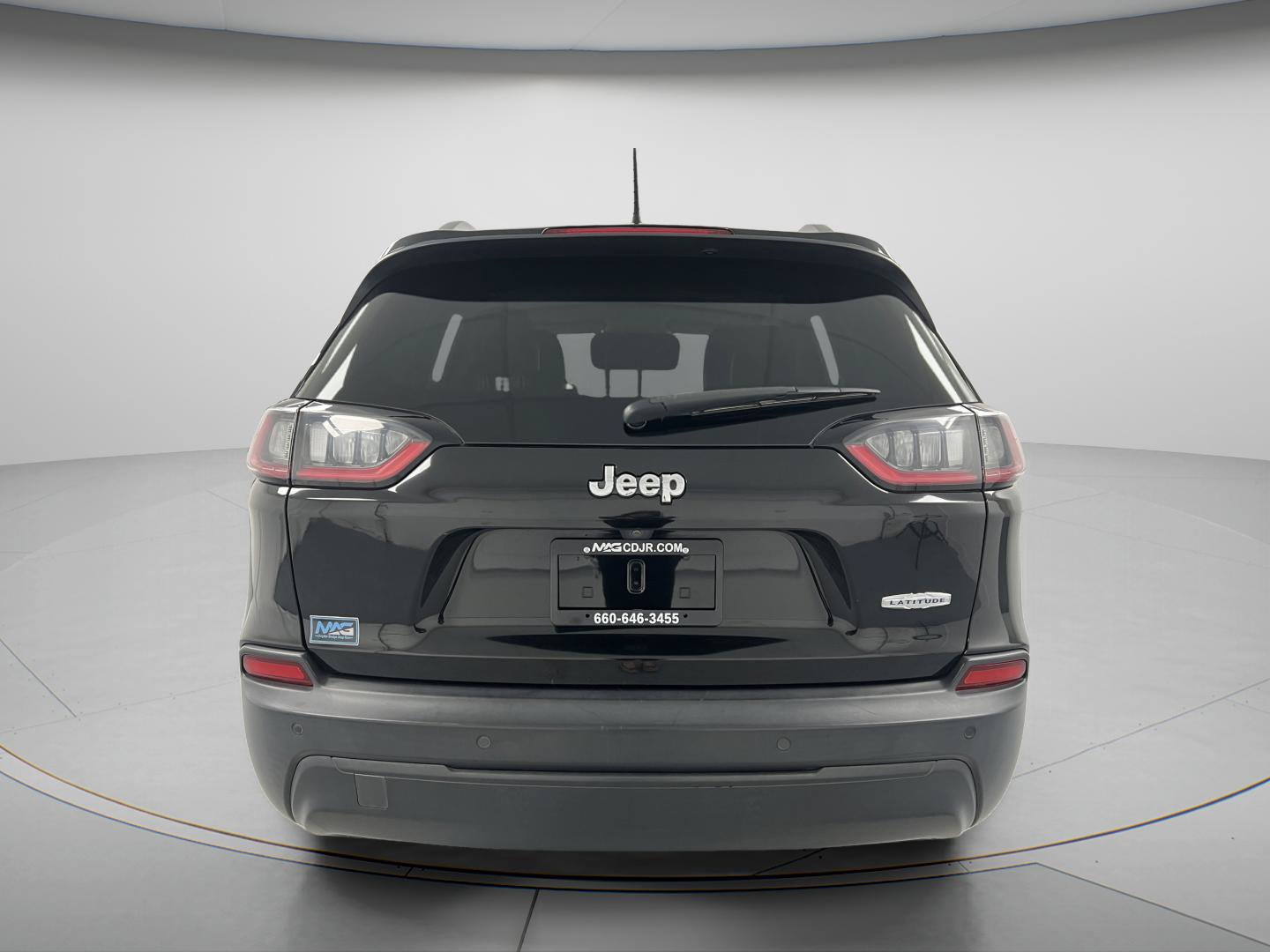 Used 2019 Jeep Cherokee Latitude Plus FWD image 7