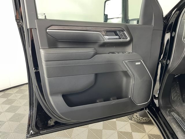 New 2026 Chevrolet Silverado 2500 LTZ w/ LTZ Plus Package AWD/4WD image 5