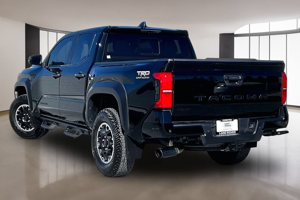 Used 2024 Toyota Tacoma TRD Off-Road w/ TRD Off Road Premium Package AWD/4WD image 4
