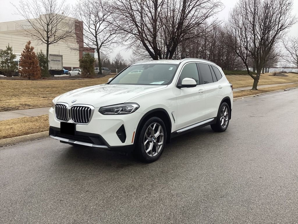 Used 2023 BMW X3 xDrive30i w/ Premium Package image 3