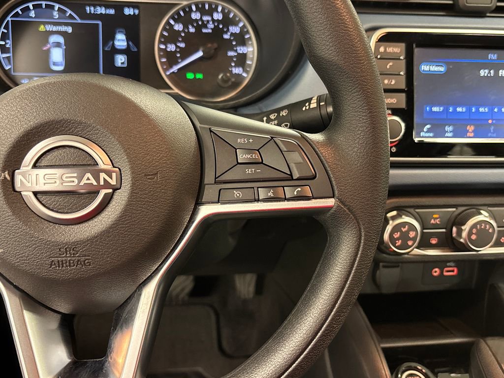 Used 2025 Nissan Versa SV FWD image 31