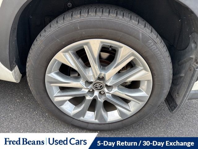 Used 2021 Toyota Highlander Limited image 8
