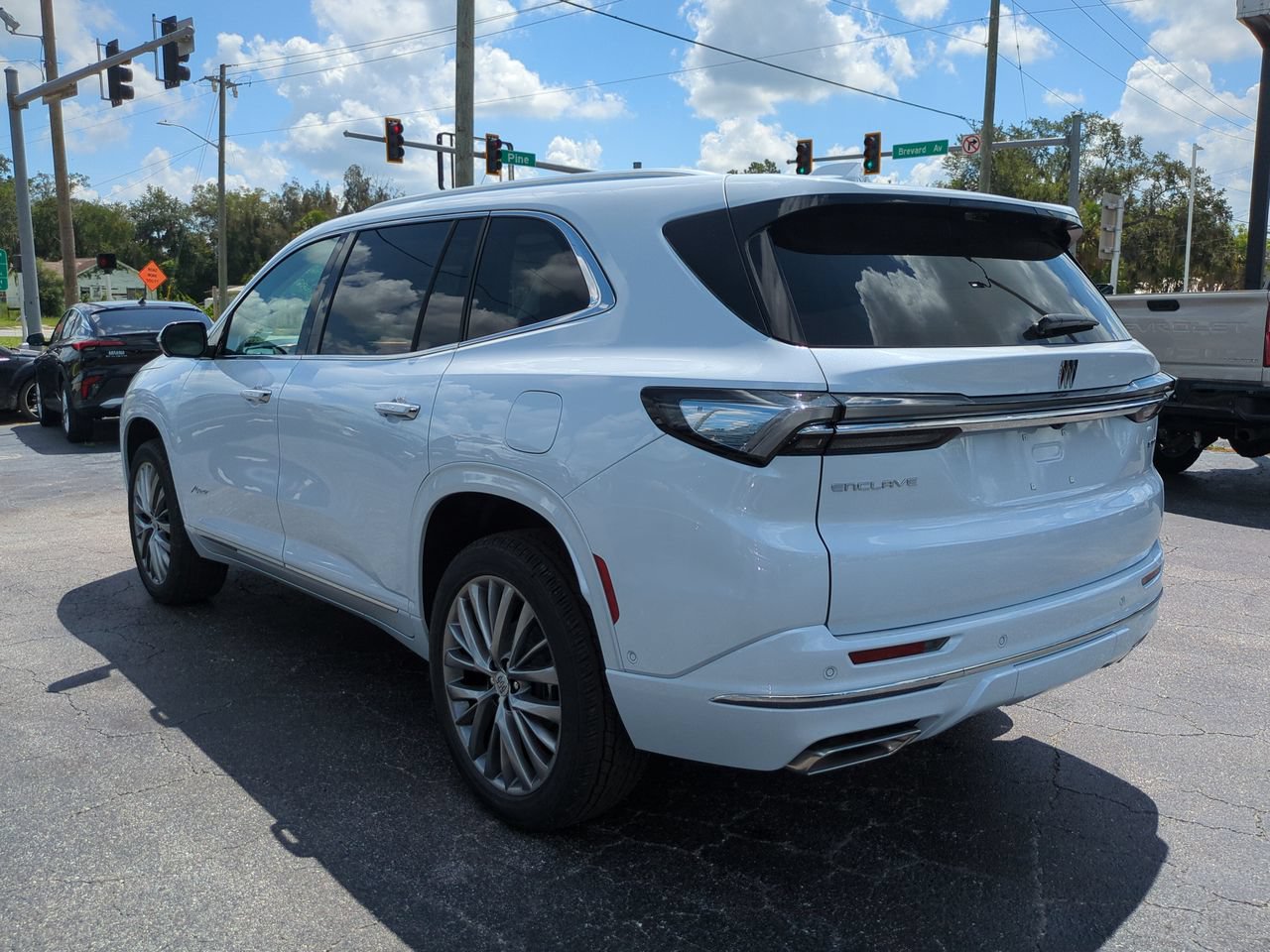 New 2026 Buick Enclave Avenir w/ Super Cruise Package FWD image 6