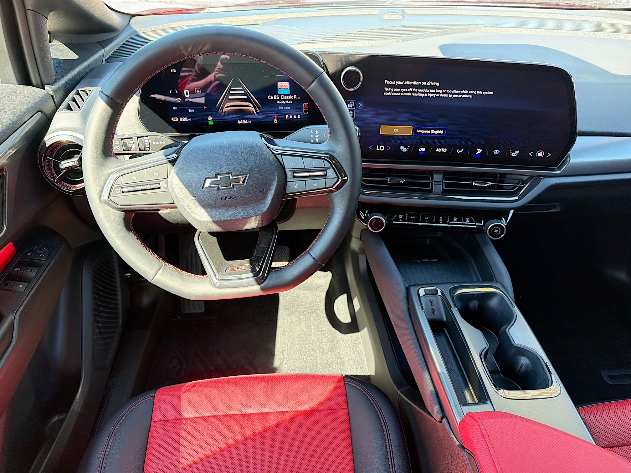 Used 2025 Chevrolet Equinox EV RS image 17