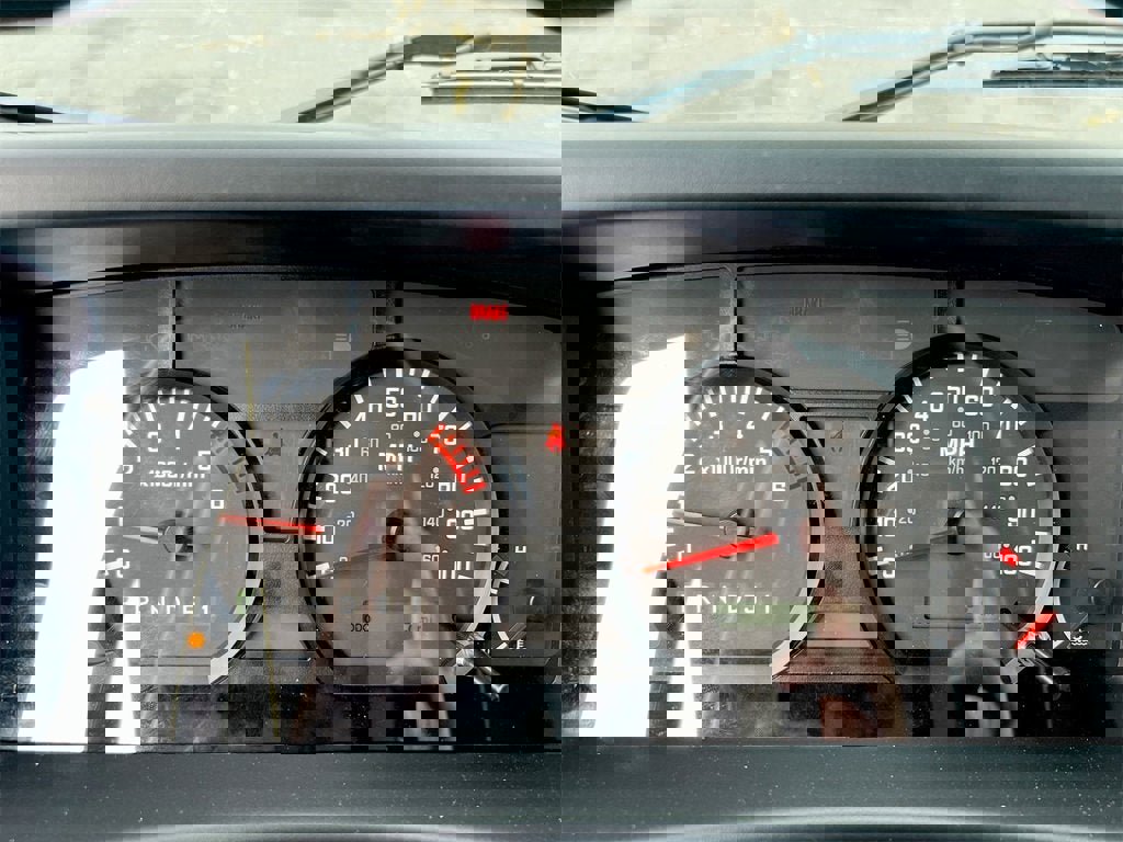 New 2025 Chevrolet Low Cab Forward image 3