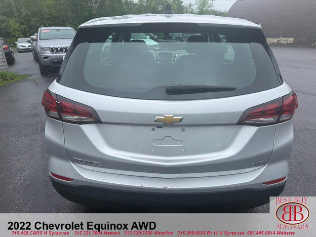 Used 2022 Chevrolet Equinox LS w/ LPO, Floor Liner Package AWD/4WD image 4