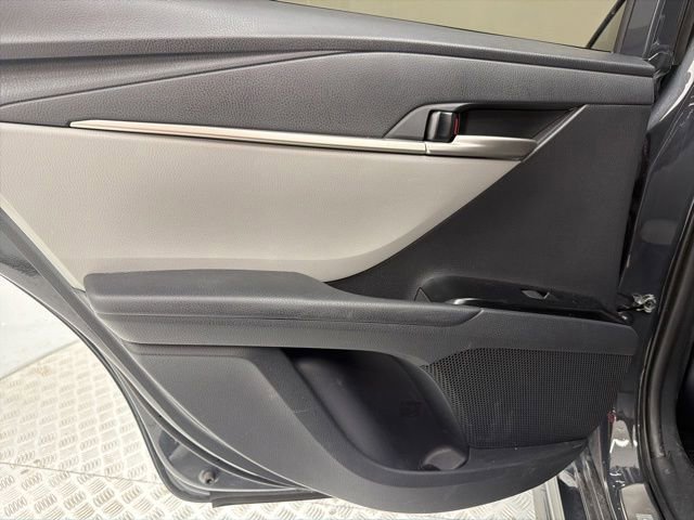 Used 2026 Toyota Camry SE FWD image 9