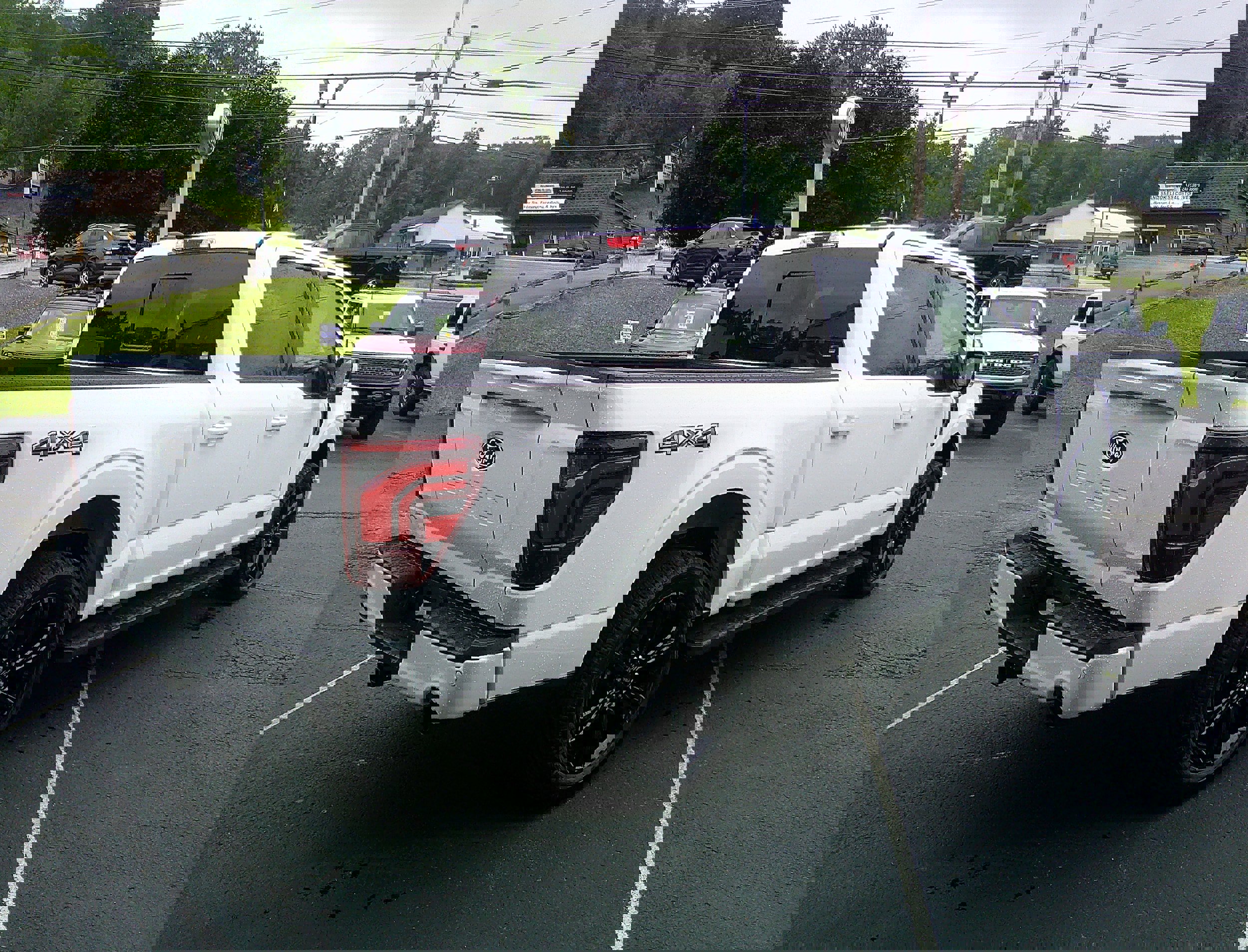 New 2025 Ford F150 Lariat w/ Equipment Group 502A High image 5