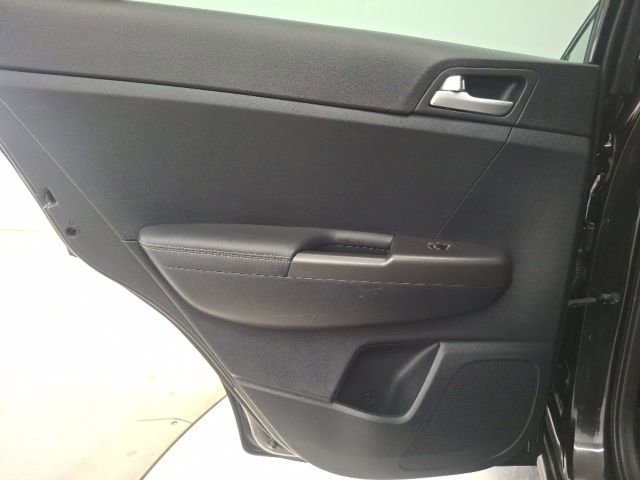 Used 2019 Kia Sportage LX image 35