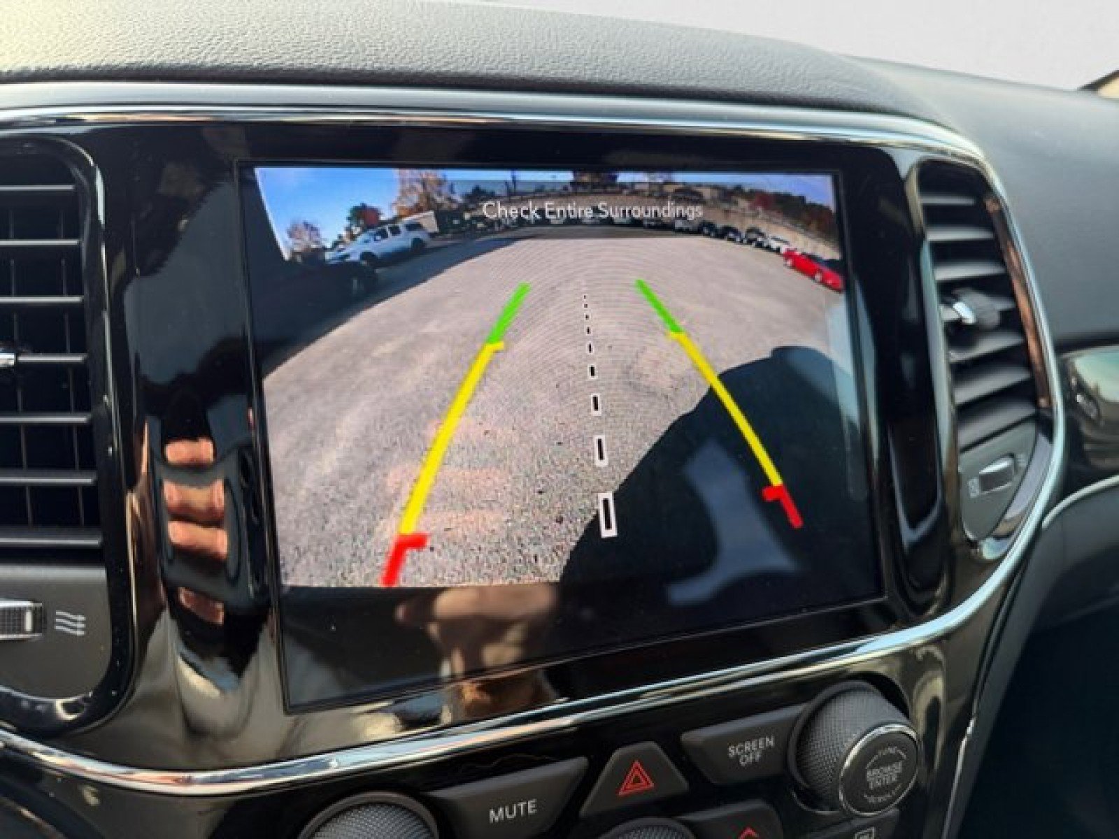 Used 2021 Jeep Grand Cherokee Trailhawk w/ Trailhawk Luxury Group image 17