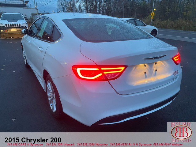Used 2015 Chrysler 200 Limited w/ Convenience Group image 5