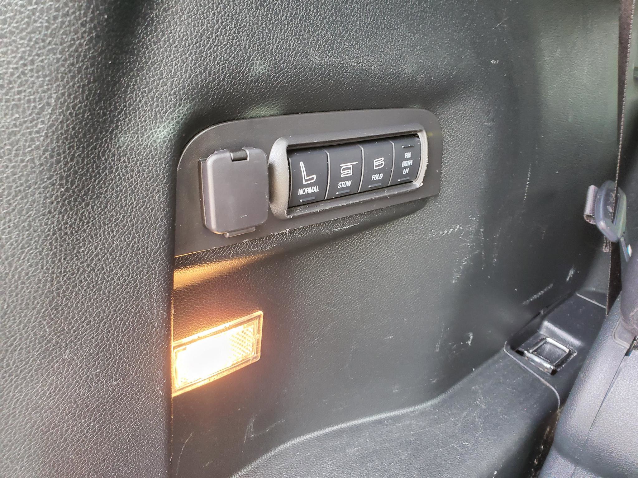 Used 2019 Ford Explorer Sport w/ Equipment Group 401A image 33