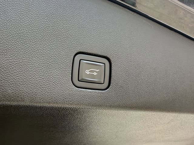 Used 2022 Cadillac XT6 Sport w/ Platinum Package AWD/4WD image 31