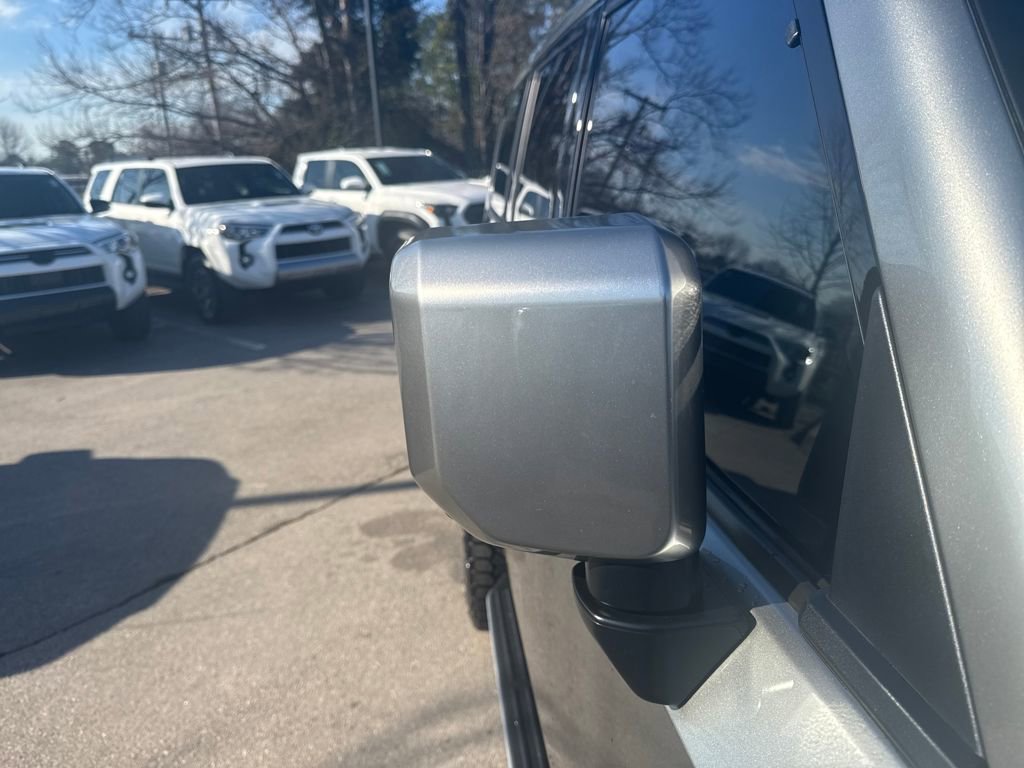 Used 2024 Lexus GX 550 w/ Accessory Package (2T) AWD/4WD image 40