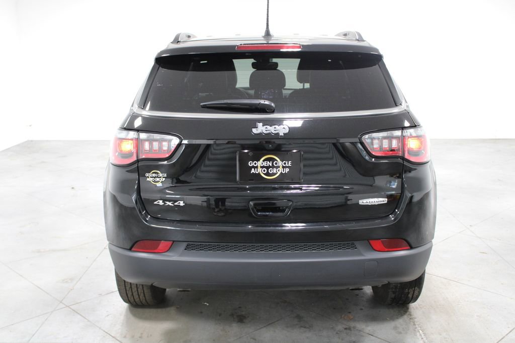 Used 2025 Jeep Compass Latitude image 8