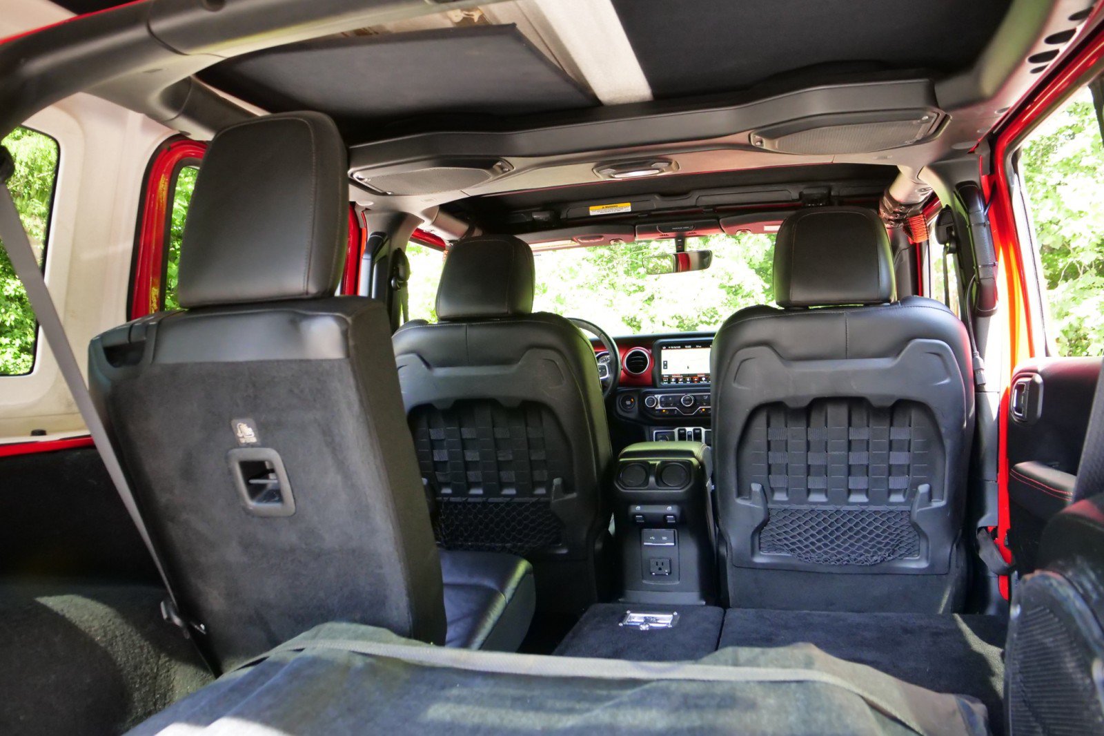 Used 2018 Jeep Wrangler Unlimited Rubicon AWD/4WD image 28