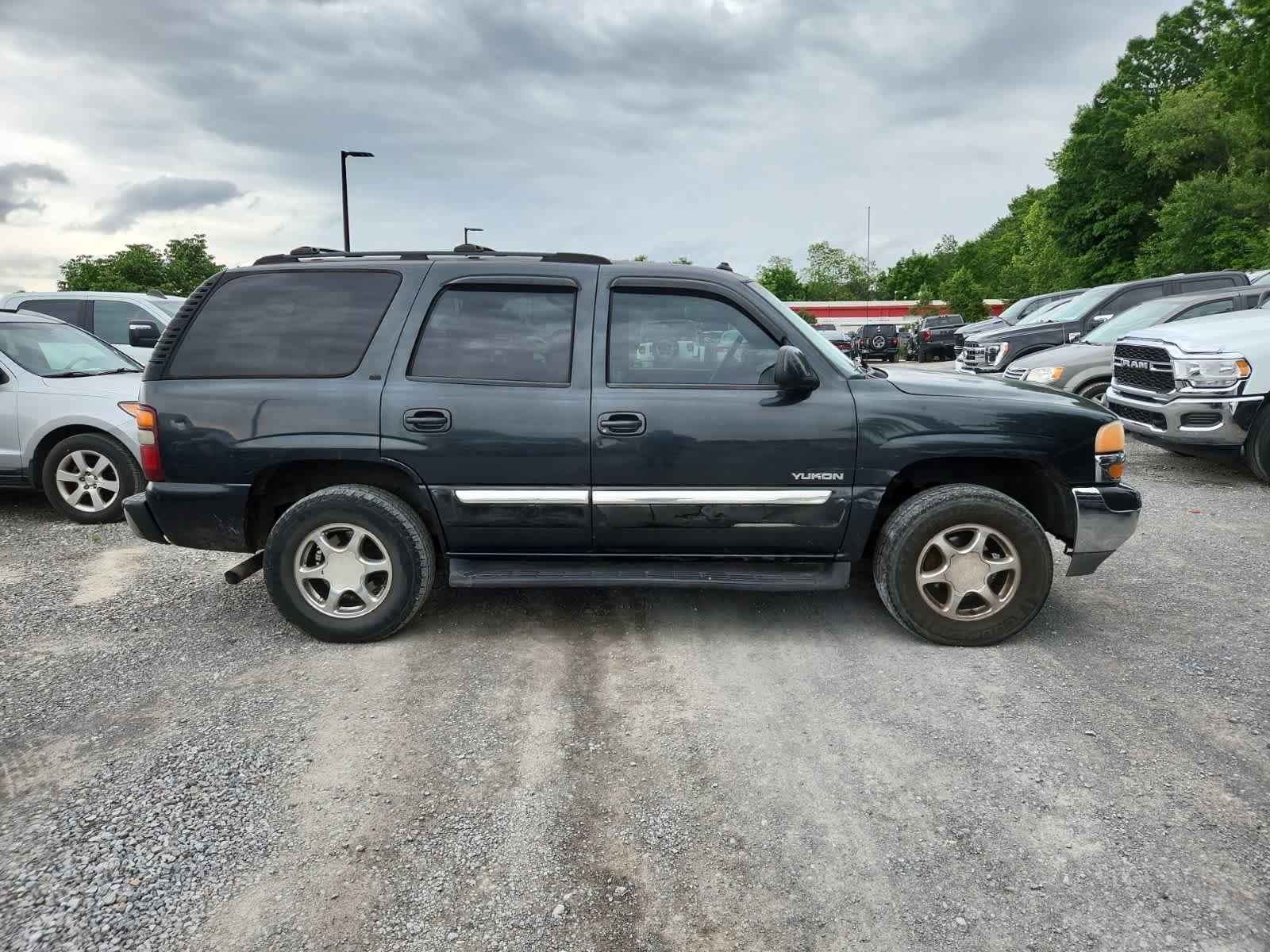 Used 2003 GMC Yukon SLT w/ 1SD Preferred Equipment Group AWD/4WD image 6