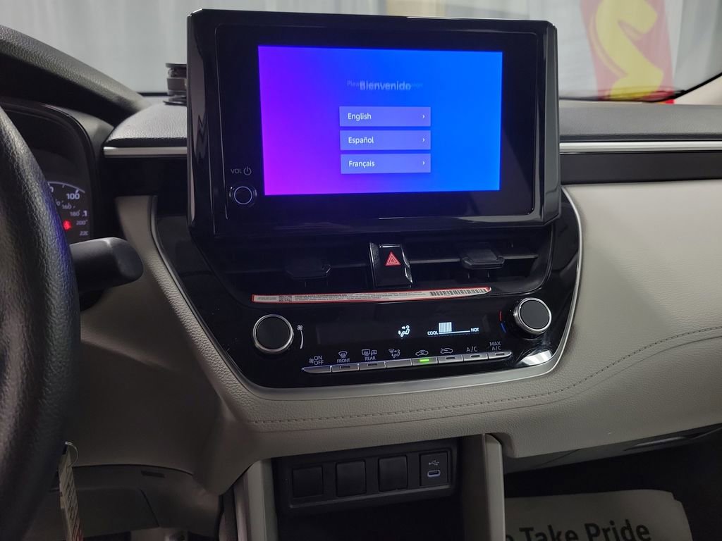 Used 2025 Toyota Corolla Cross L image 16