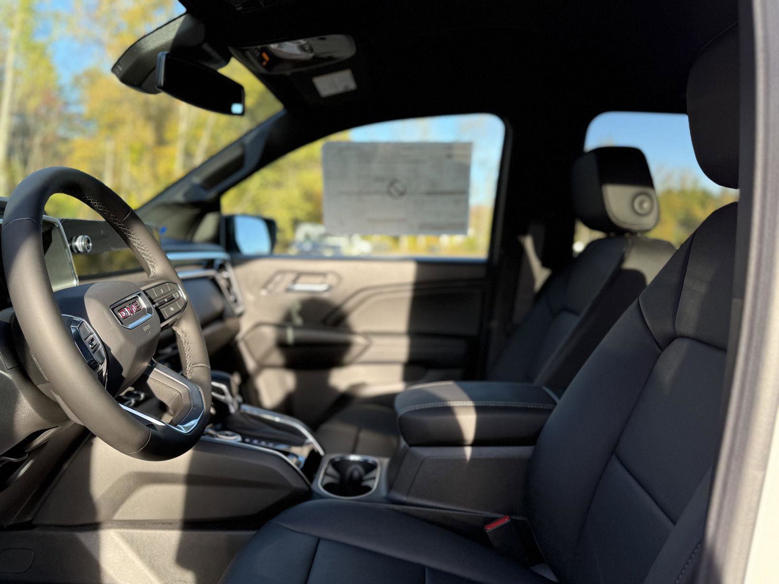 New 2026 GMC Canyon Elevation w/ Convenience Package image 13