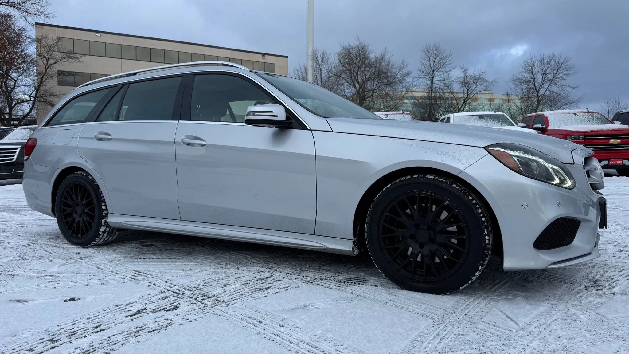 Used 2016 Mercedes-Benz E 350 4MATIC Wagon w/ Premium Package image 12