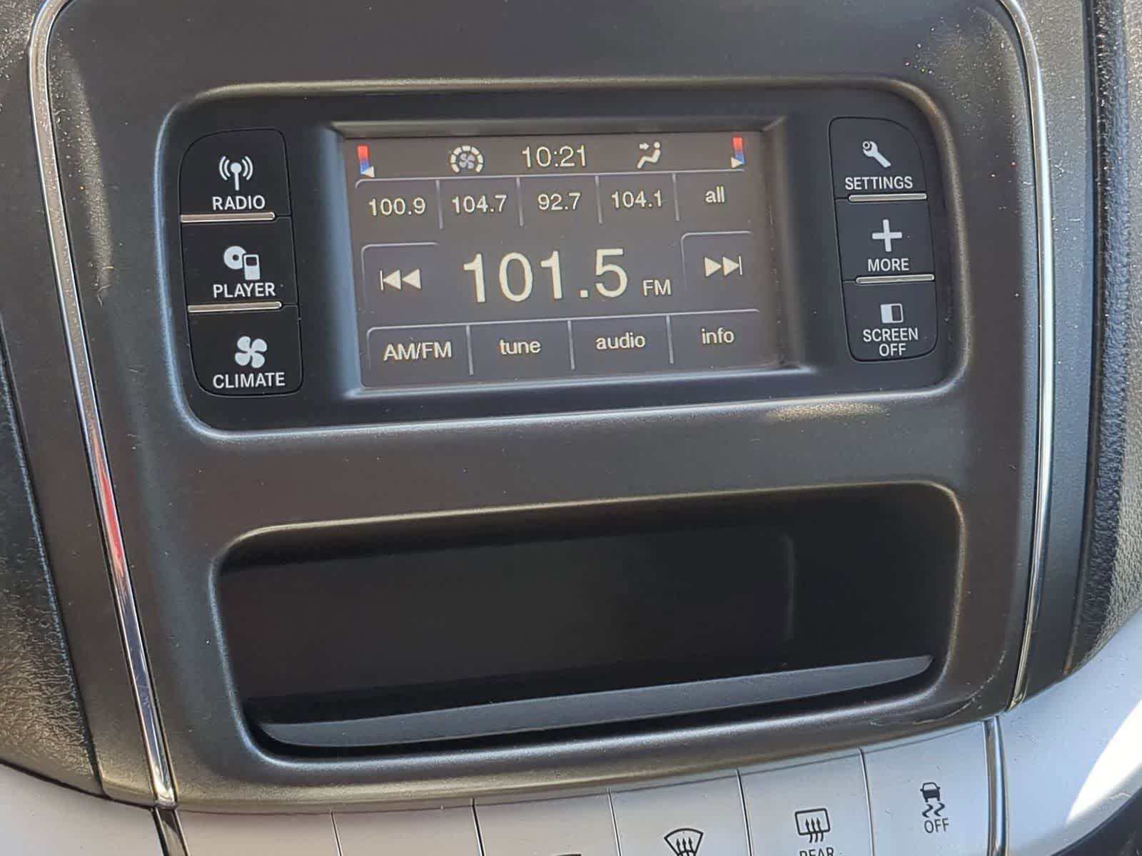 Used 2019 Dodge Journey SE FWD image 28