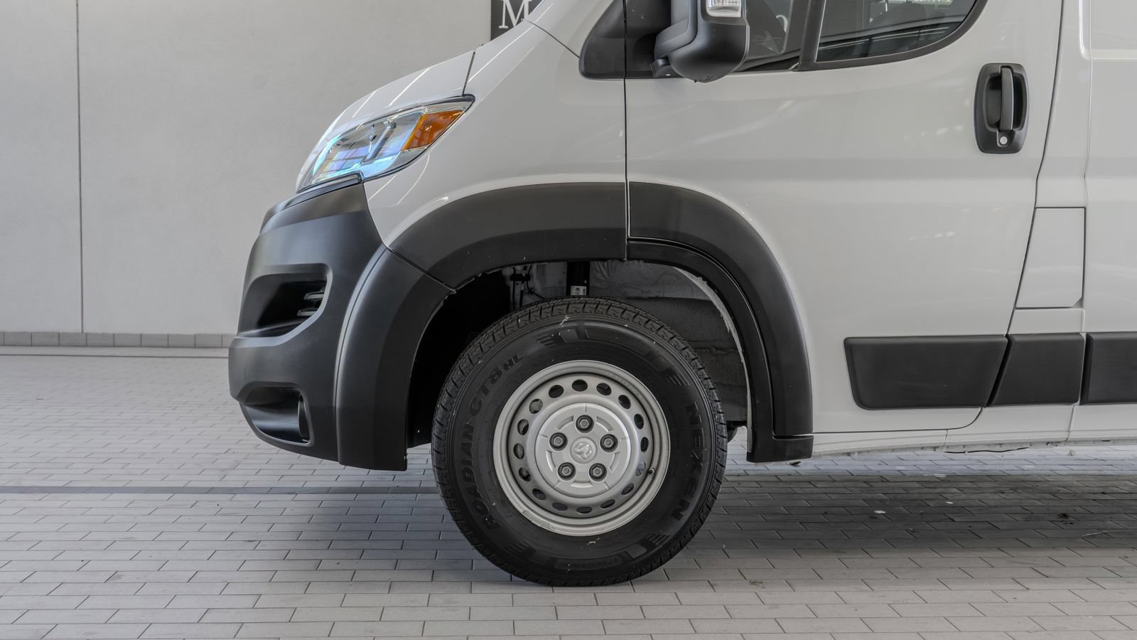 Used 2024 RAM ProMaster 3500 FWD image 4