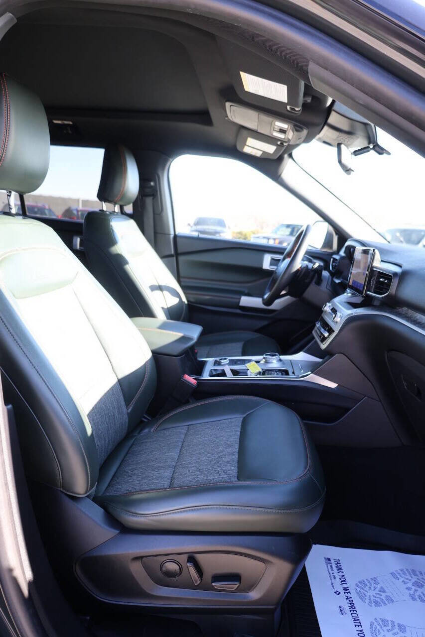 Used 2022 Ford Explorer Timberline image 14