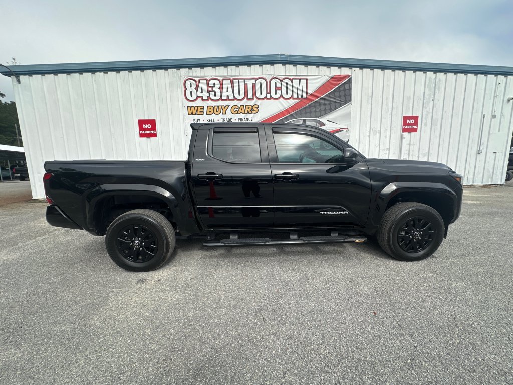 Used 2025 Toyota Tacoma SR5 RWD image 9