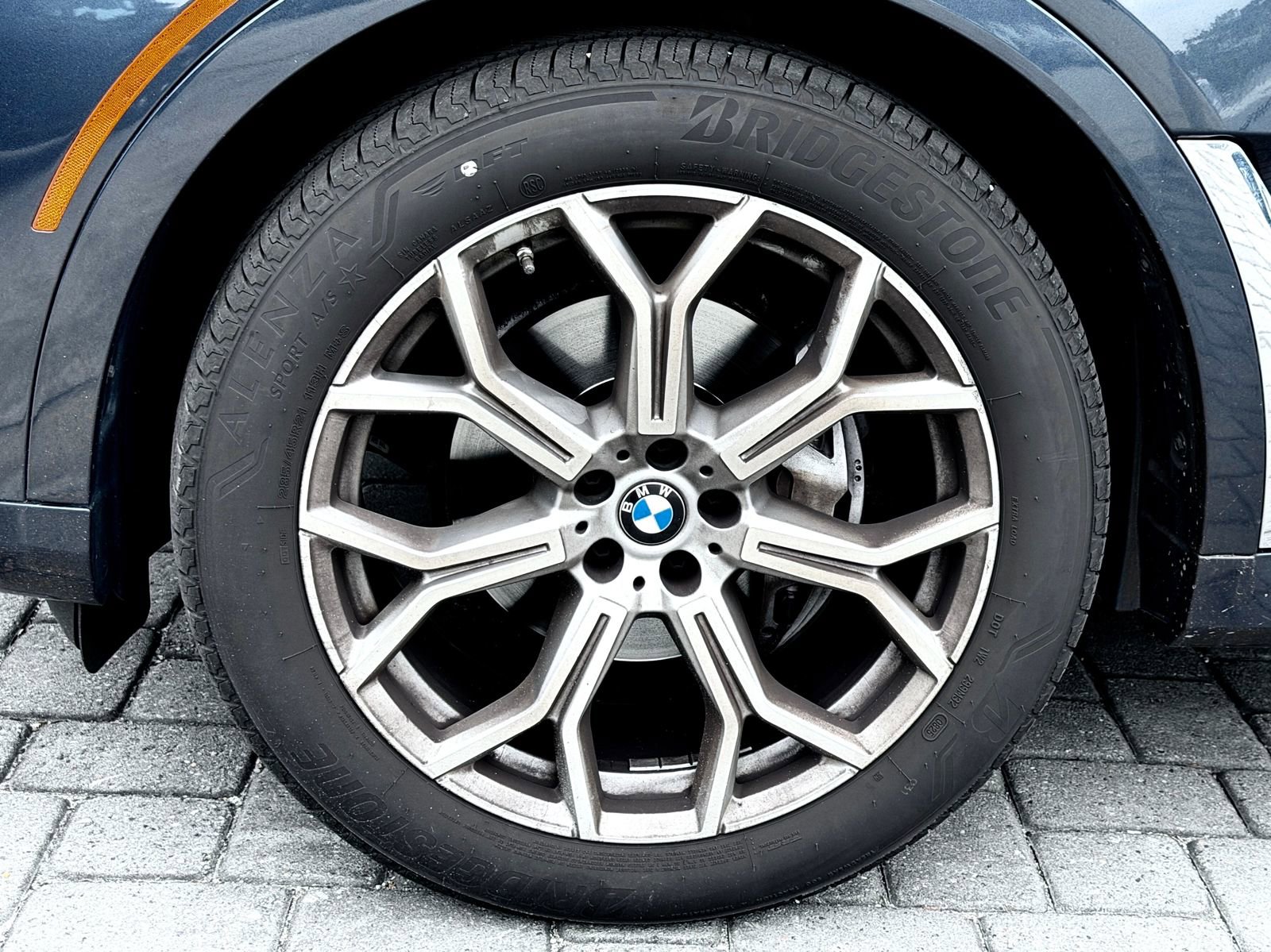 Used 2022 BMW X7 xDrive40i w/ Premium Package image 13