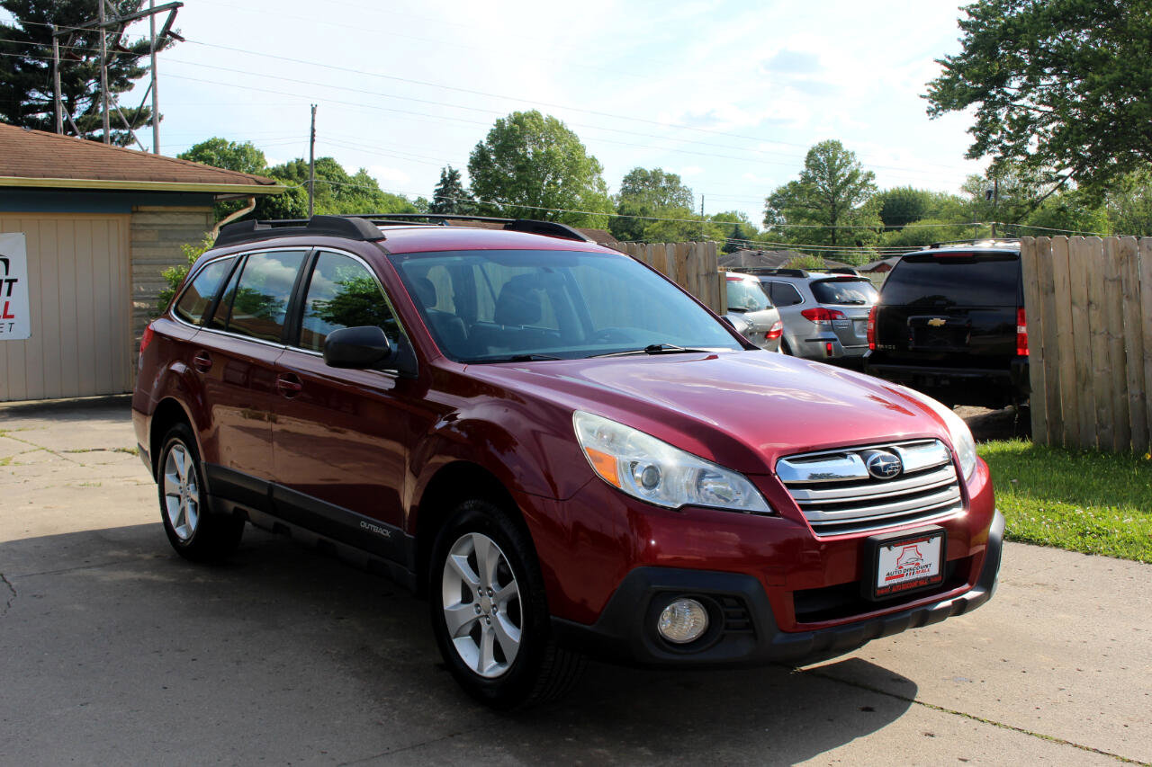 Used 2014 Subaru Outback 2.5i w/ Alloy Wheel Package image 2