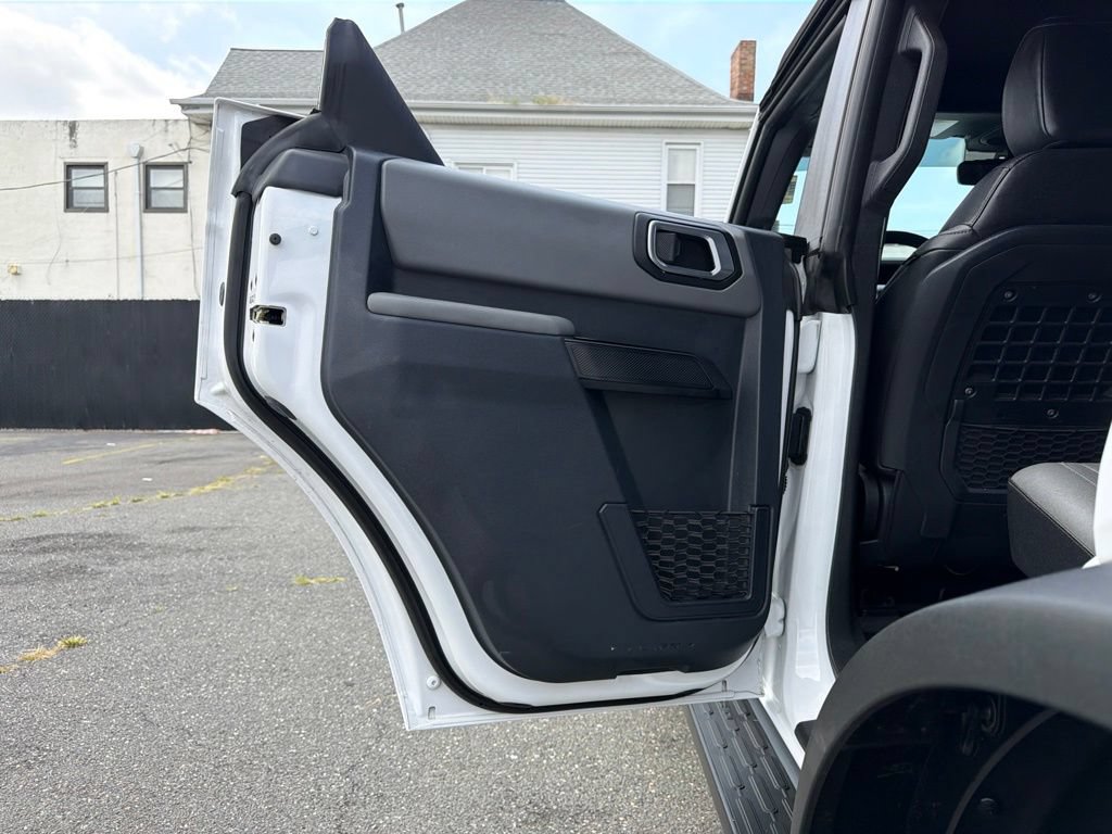 Used 2023 Ford Bronco Big Bend w/ Sasquatch Package AWD/4WD image 23